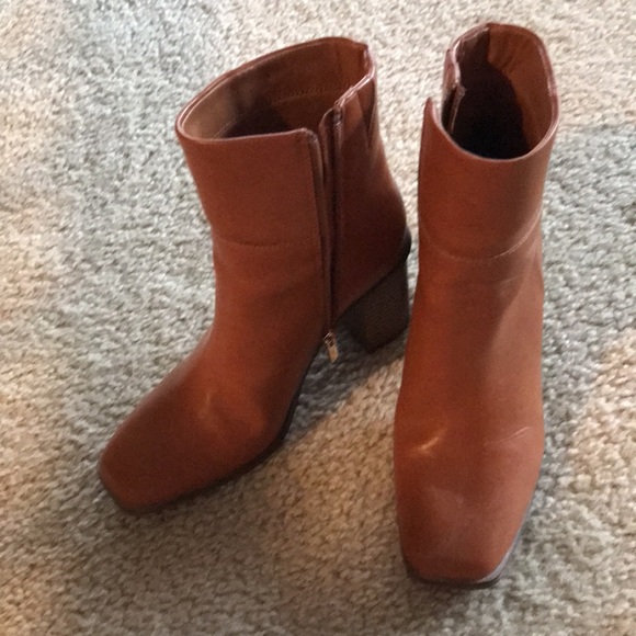 The Drop boots size 6.5 - Picture 3 of 9